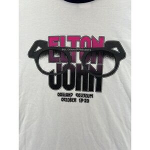 Elton John Concert Tour T-Shirt Oakland Coliseum XL White Soft Stretch